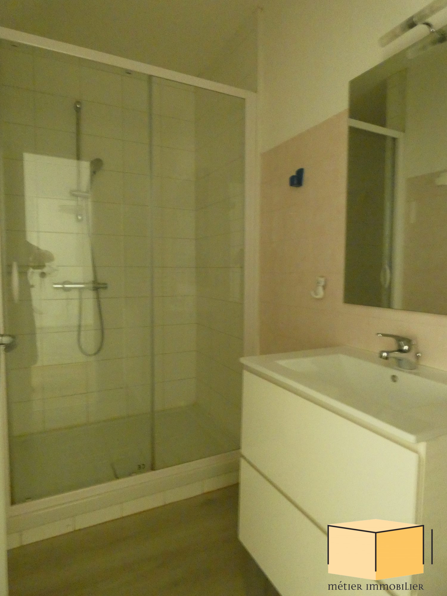 Appartement – BELLEY AIN AUVERGNE-RHÔNE-ALPES - Plus
