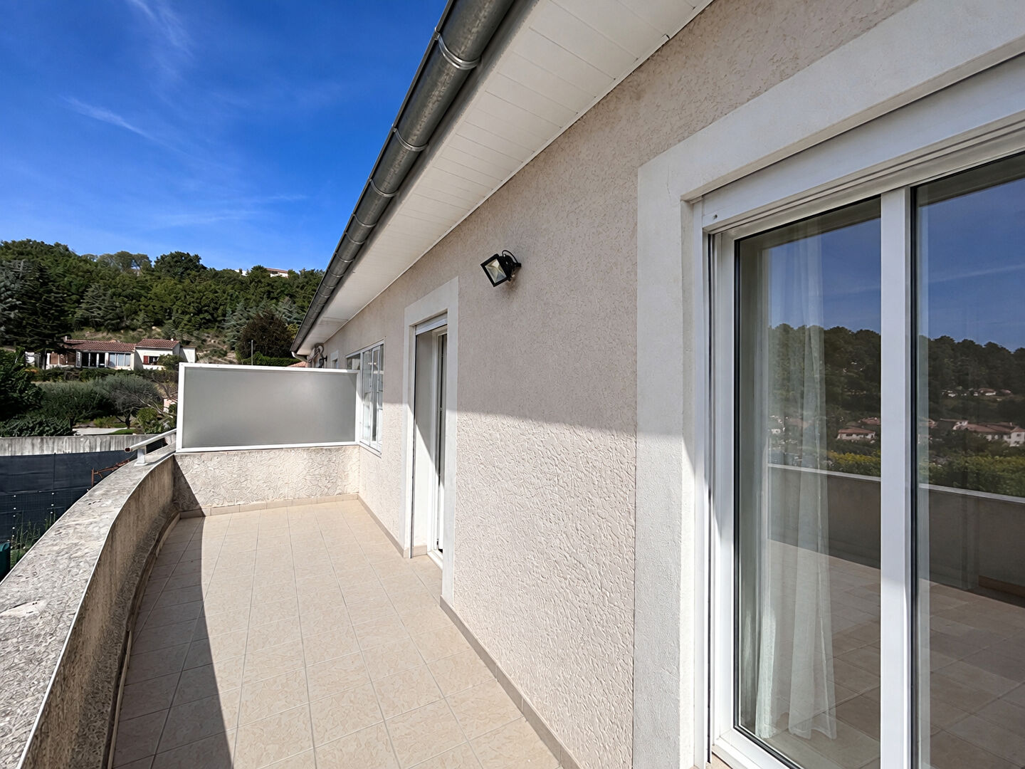Appartement 4 pièces 97 m² · à Meysse · 97 m² · 800 €/mois