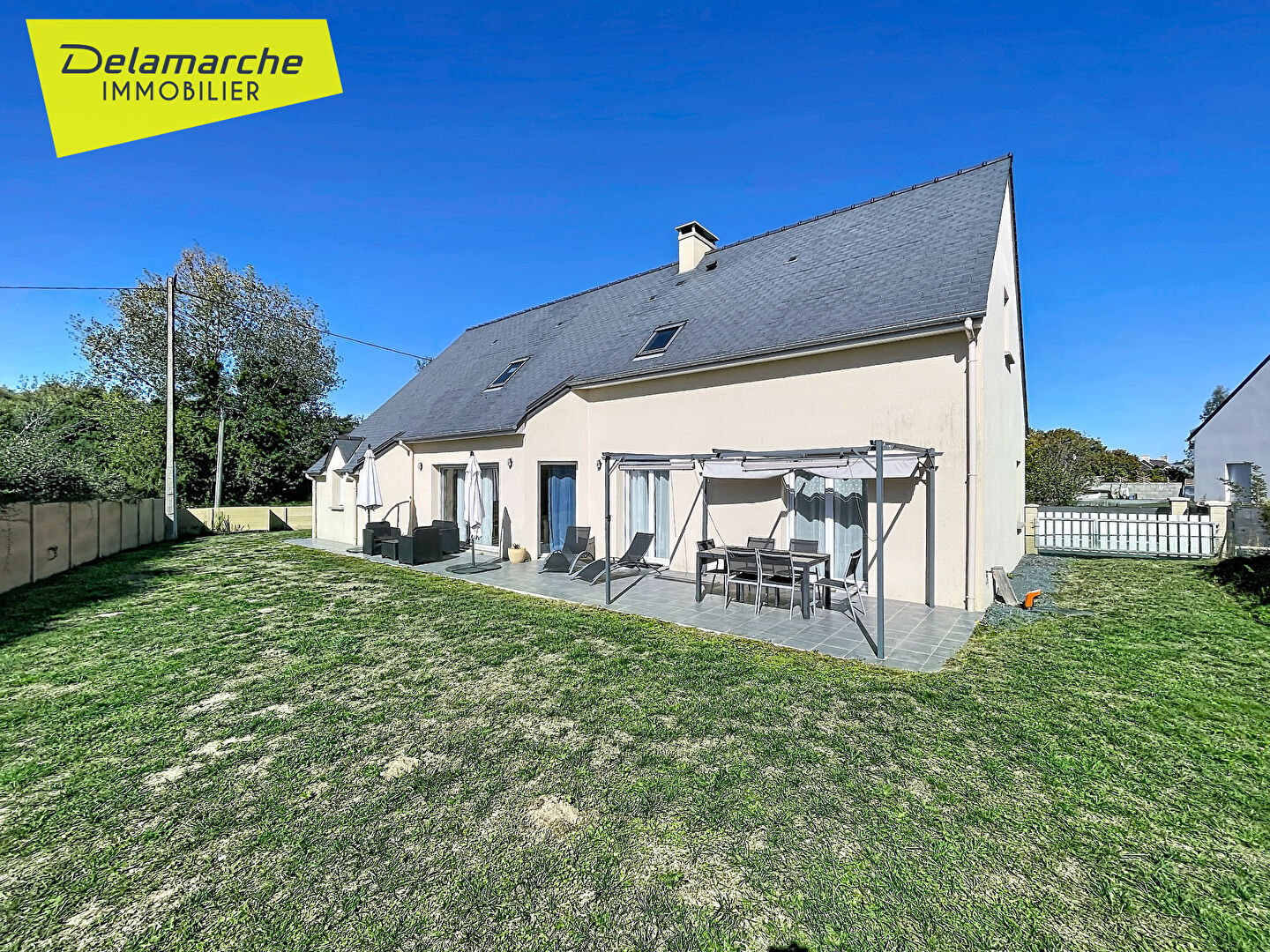 Maison 4 pièces 94 m² · à Bricqueville-sur-Mer · 94 m² · 326 000 €