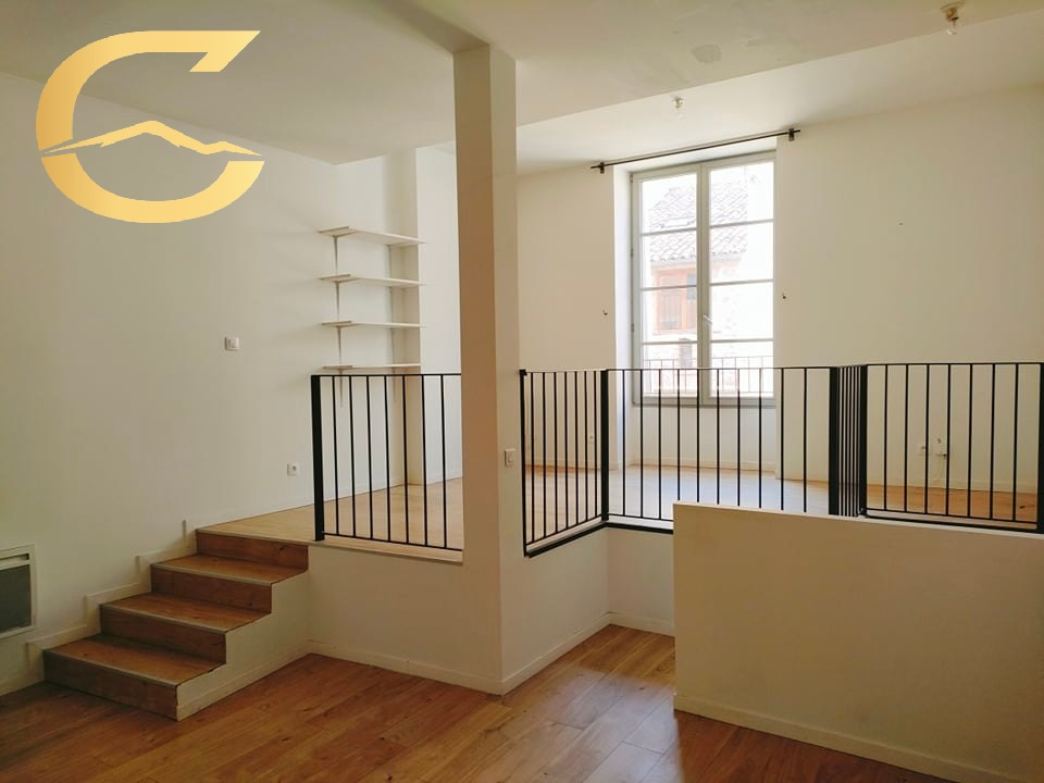 Appartement 2 pièces 45 m² · à Jouques · 45 m² · 657 €/mois