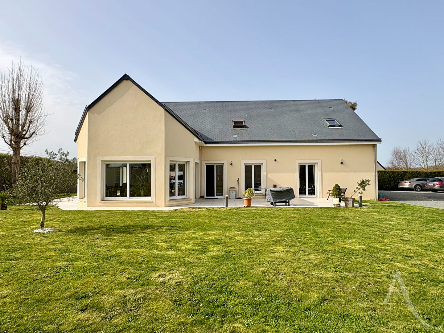 Maison 8 pièces 225 m² · à Caen · 225 m² · 454 750 €