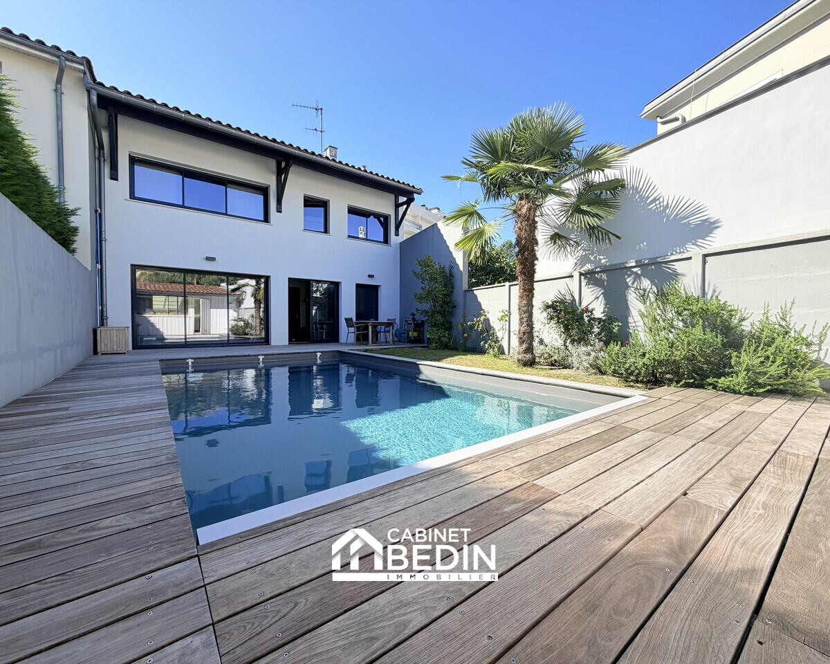 Maison 5 pièces 164 m² · à Bordeaux · 164 m² · 995 000 €