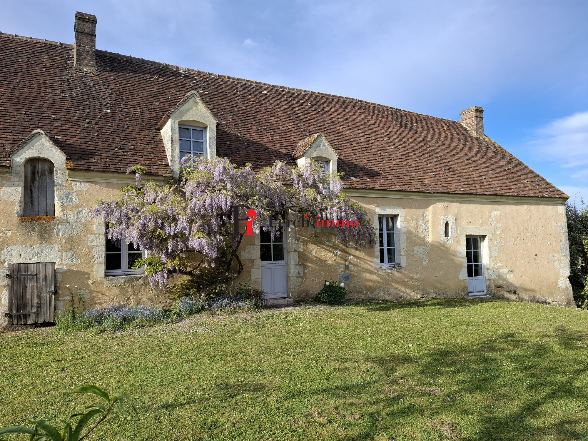 Maison 5 pièces 164 m² · à Rémalard en Perche · 164 m² · 375 000 €