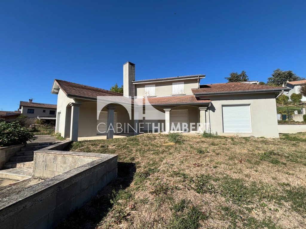 Maison 6 pièces 188 m² · à Saint-Priest-en-Jarez · 188 m² · 375 000 €