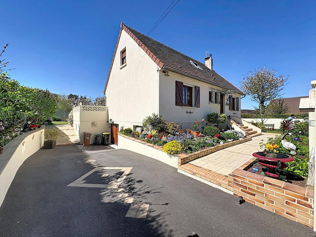 Maison 6 pièces 130 m² · à Nointel · 130 m² · 299 000 €