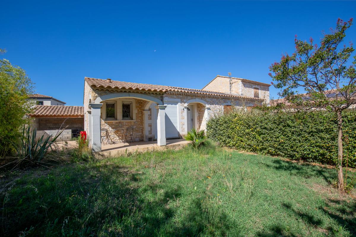 Maison 15 pièces 260 m² · à Saint-Laurent-des-Arbres · 260 m² · 380 000 €