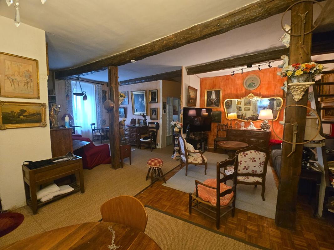 Maison 8 pièces 200 m² · à Lezignan Corbieres · 200 m² · 225 000 €