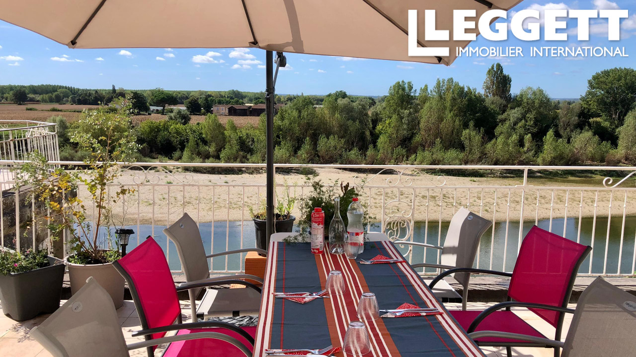 Maison 9 pièces 255 m² · à Tonneins · 255 m² · 292 000 €