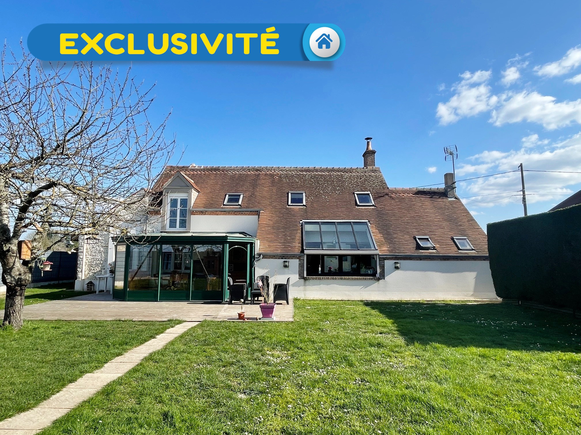 Maison 8 pièces 250 m² · à Sigloy · 250 m² · 262 500 €
