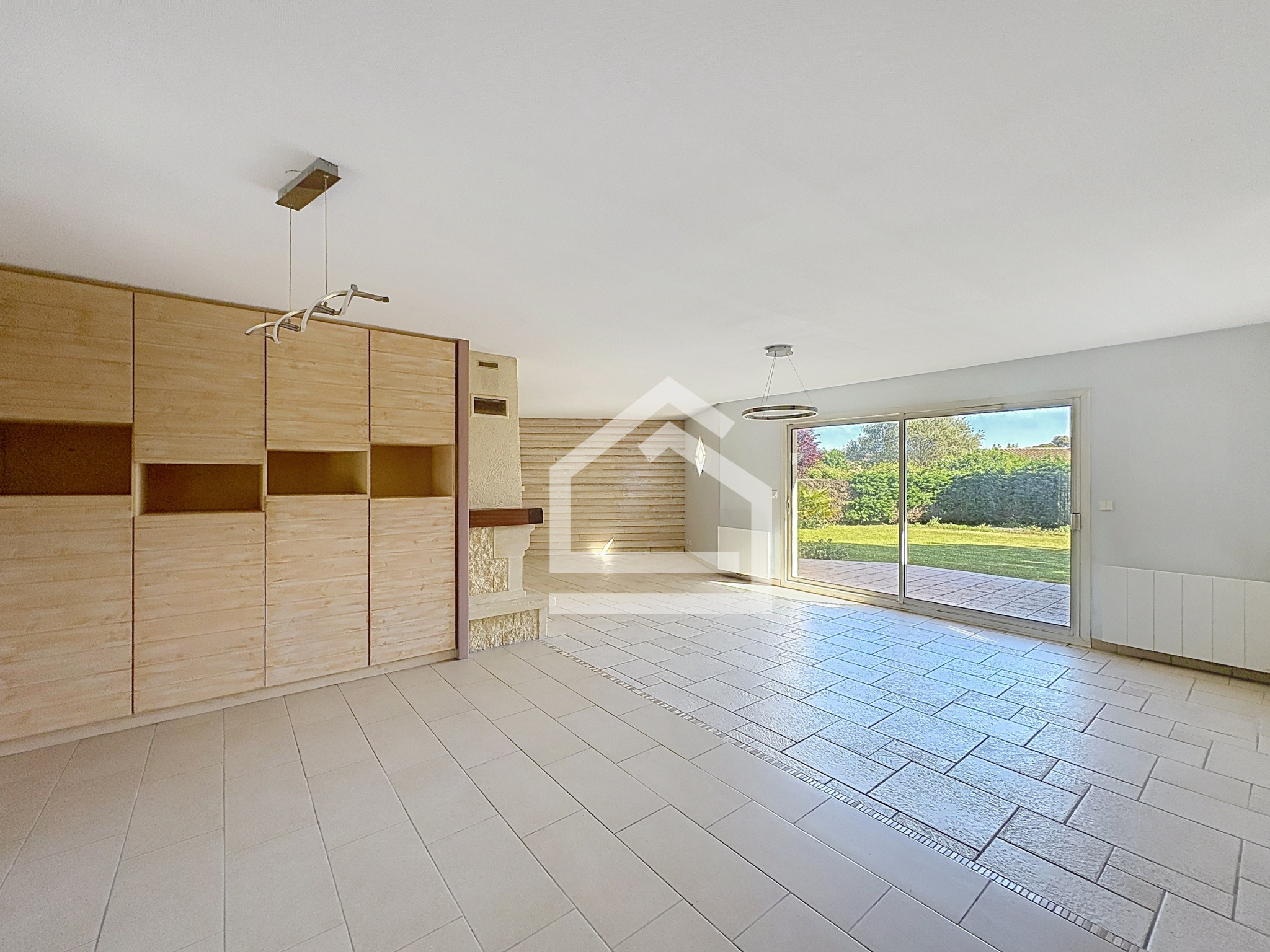 Maison 7 pièces 160 m² · à Montussan · 160 m² · 420 000 €
