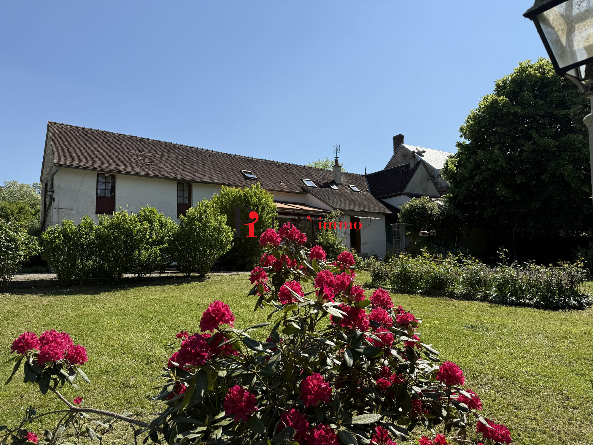 Maison 8 pièces 137 m² · à Rémalard en Perche · 137 m² · 187 000 €