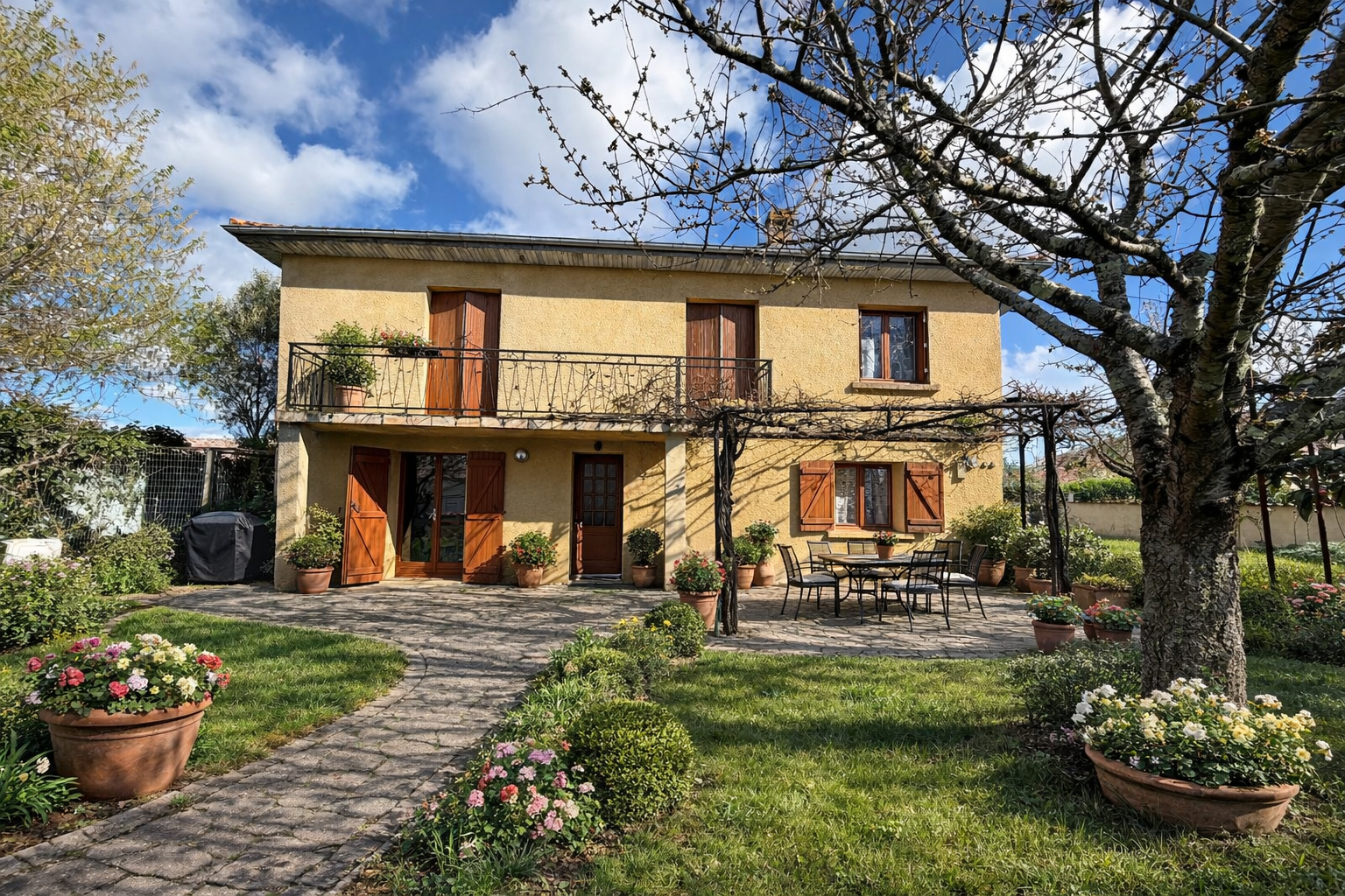 Maison 6 pièces 142 m² · à Villeneuve-sur-Lot · 142 m² · 108 000 €