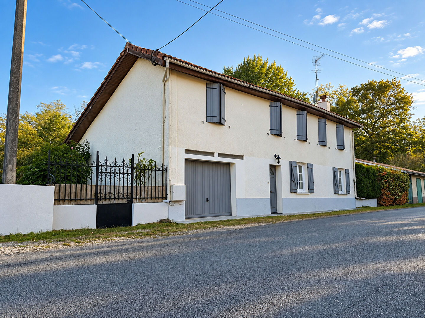 Maison 6 pièces 129 m² · à Louchats · 129 m² · 230 000 €