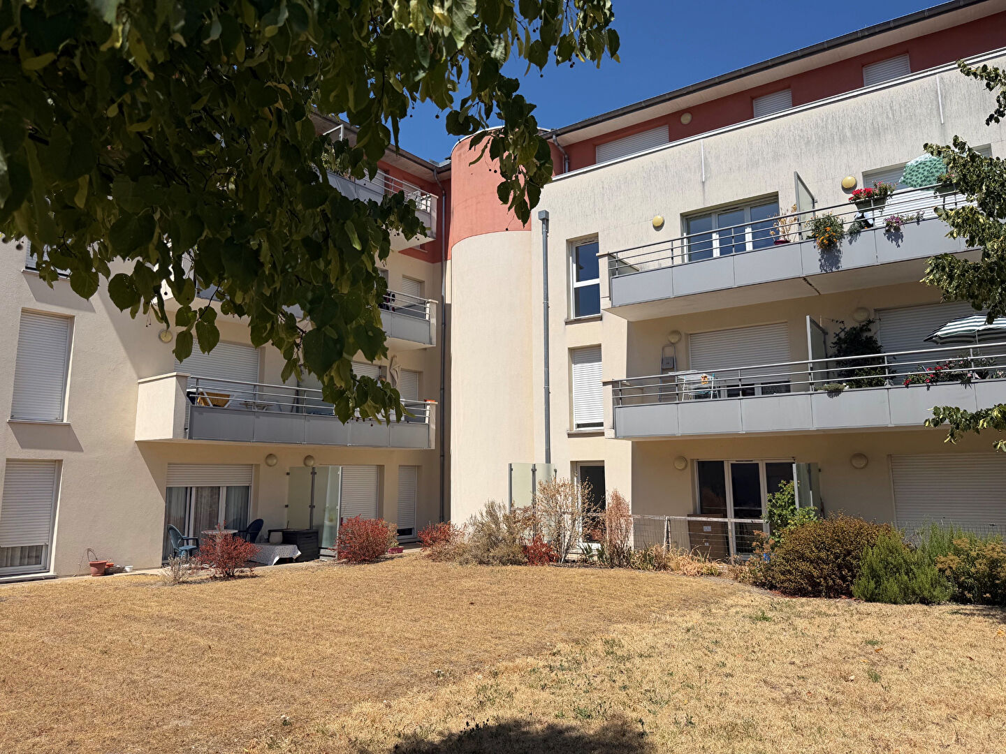 Appartement 2 pièces 42 m² · à Fleury-les-Aubrais · 42 m² · 98 000 €