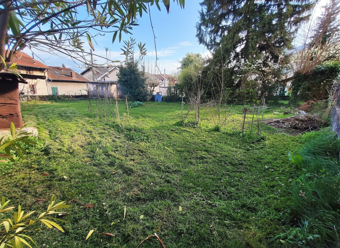 Terrain 416 m² · à Claix · 416 m² · 160 000 €