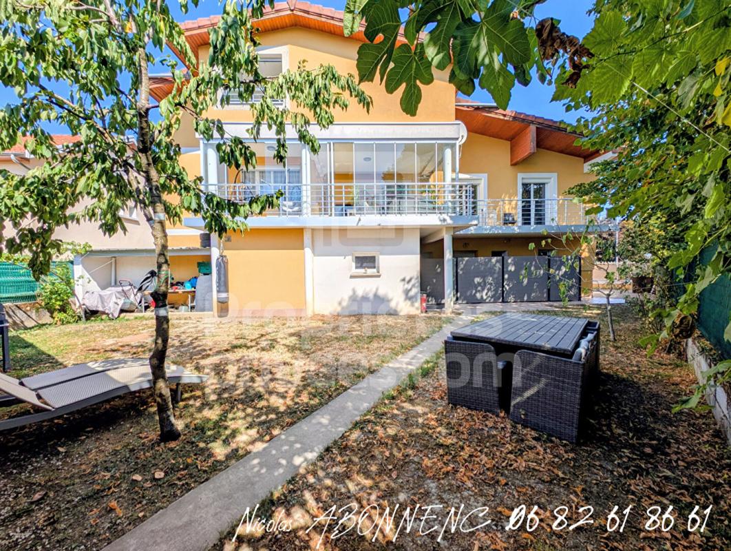 Maison 9 pièces 250 m² · au Pont-de-Claix · 250 m² · 495 000 €