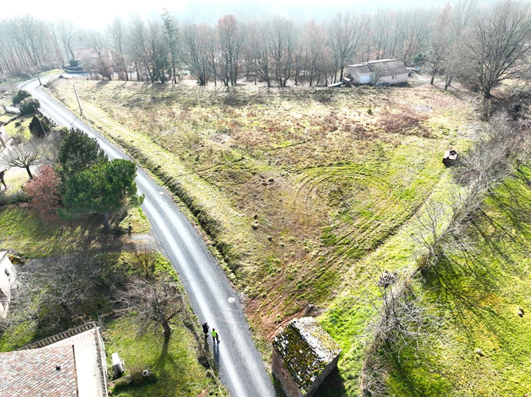 Terrain 4464 m² · à Saint-Sernin-sur-Rance · 4 464 m² · 44 000 €