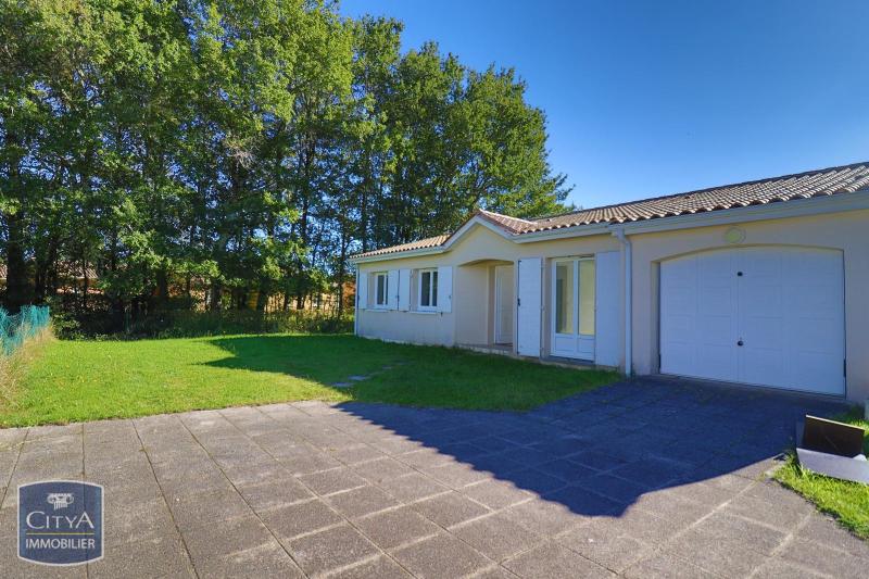 Maison 4 pièces 88 m² · à Étauliers · 88 m² · 880 €/mois