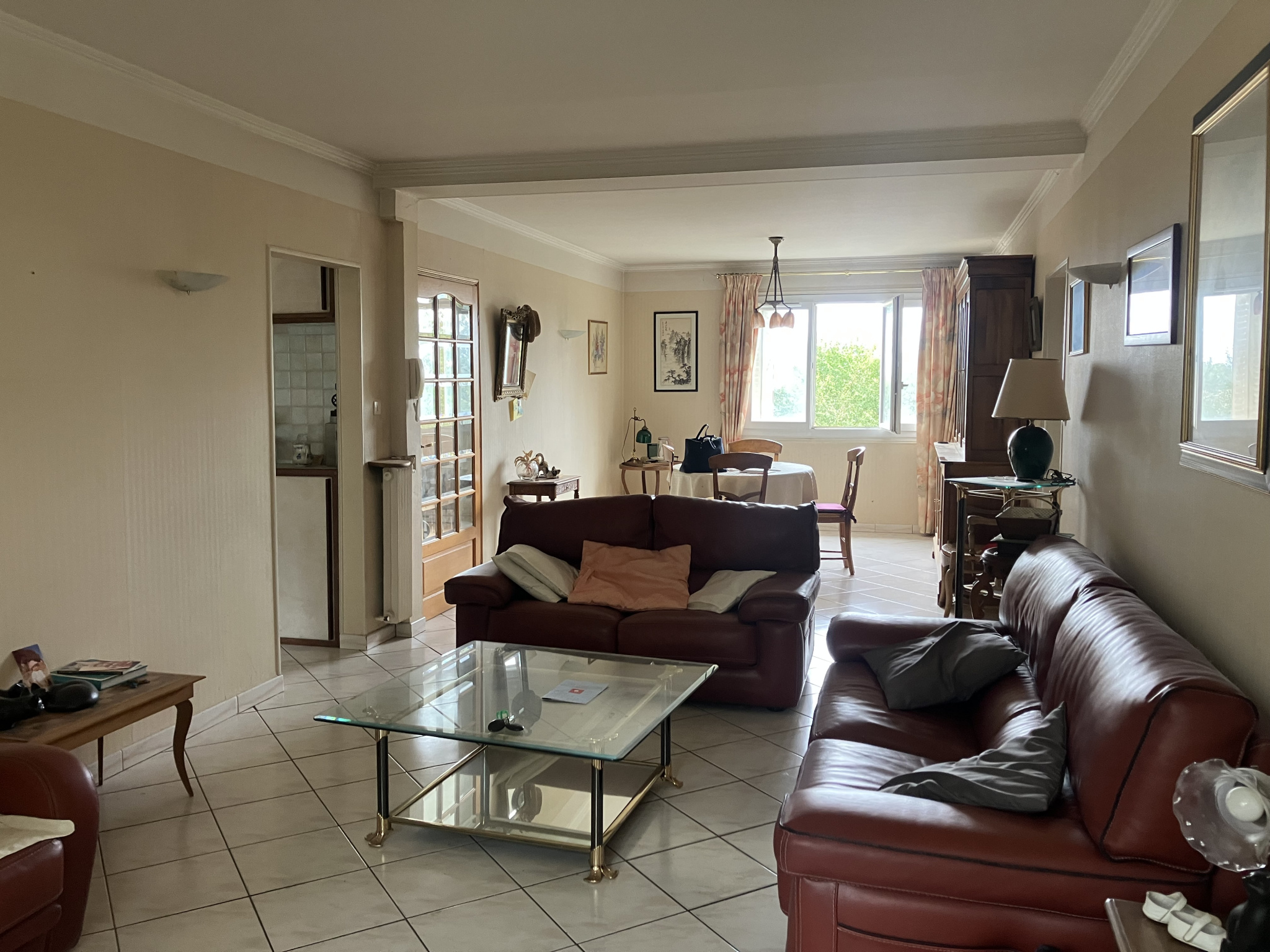 Appartement 5 pièces 93 m² · à Saint-Priest · 93 m² · 192 000 €