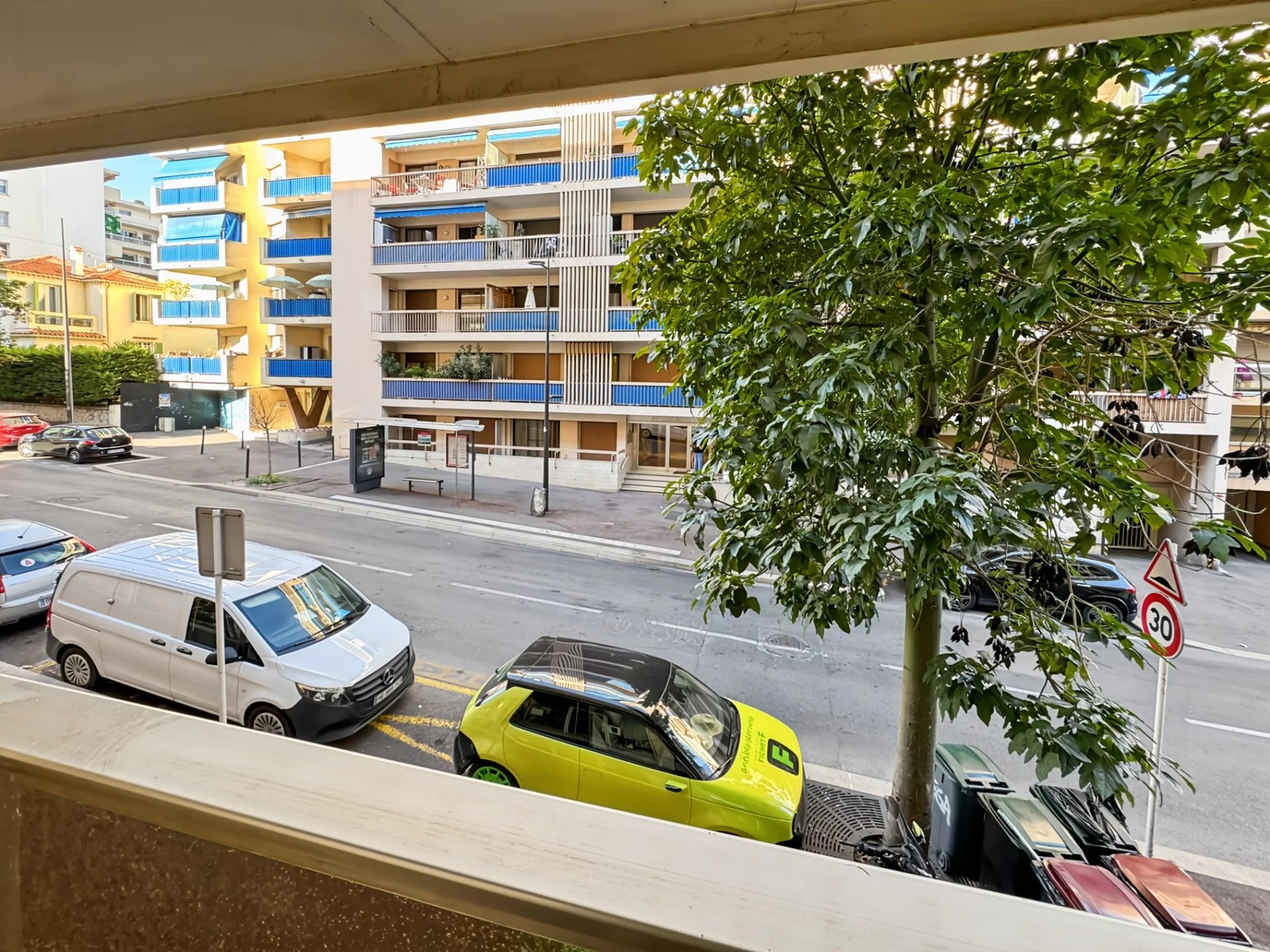 Appartement – ANTIBES ALPES-MARITIMES PROVENCE-ALPES-COTE-D-AZUR - Vue 2