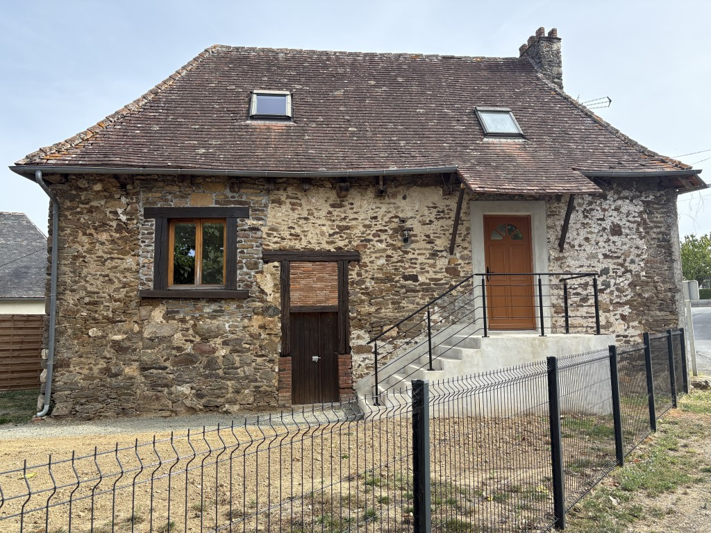 Maison 3 pièces 54 m² · à Saint-Sornin-Lavolps · 54 m² · 630 €/mois