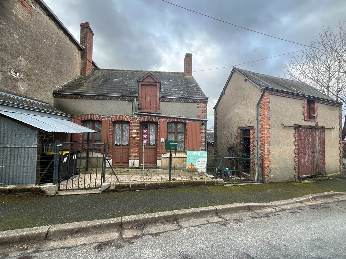 Maison 2 pièces 53 m² · à Barlieu · 53 m² · 25 000 €