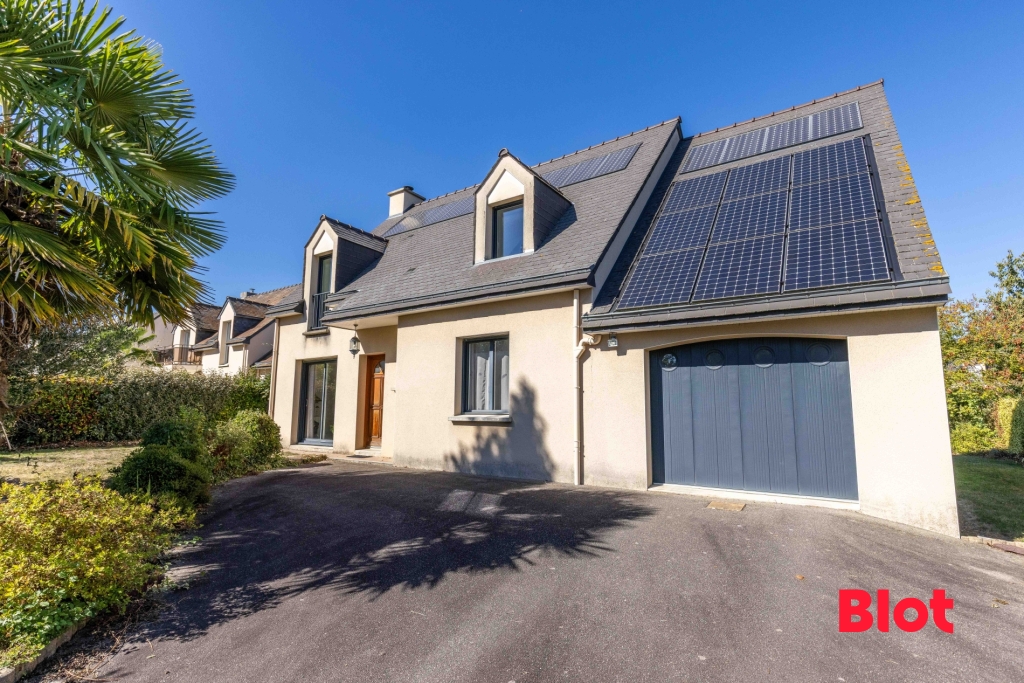 Maison 6 pièces 125 m² · à Châteaubourg · 125 m² · 372 750 €