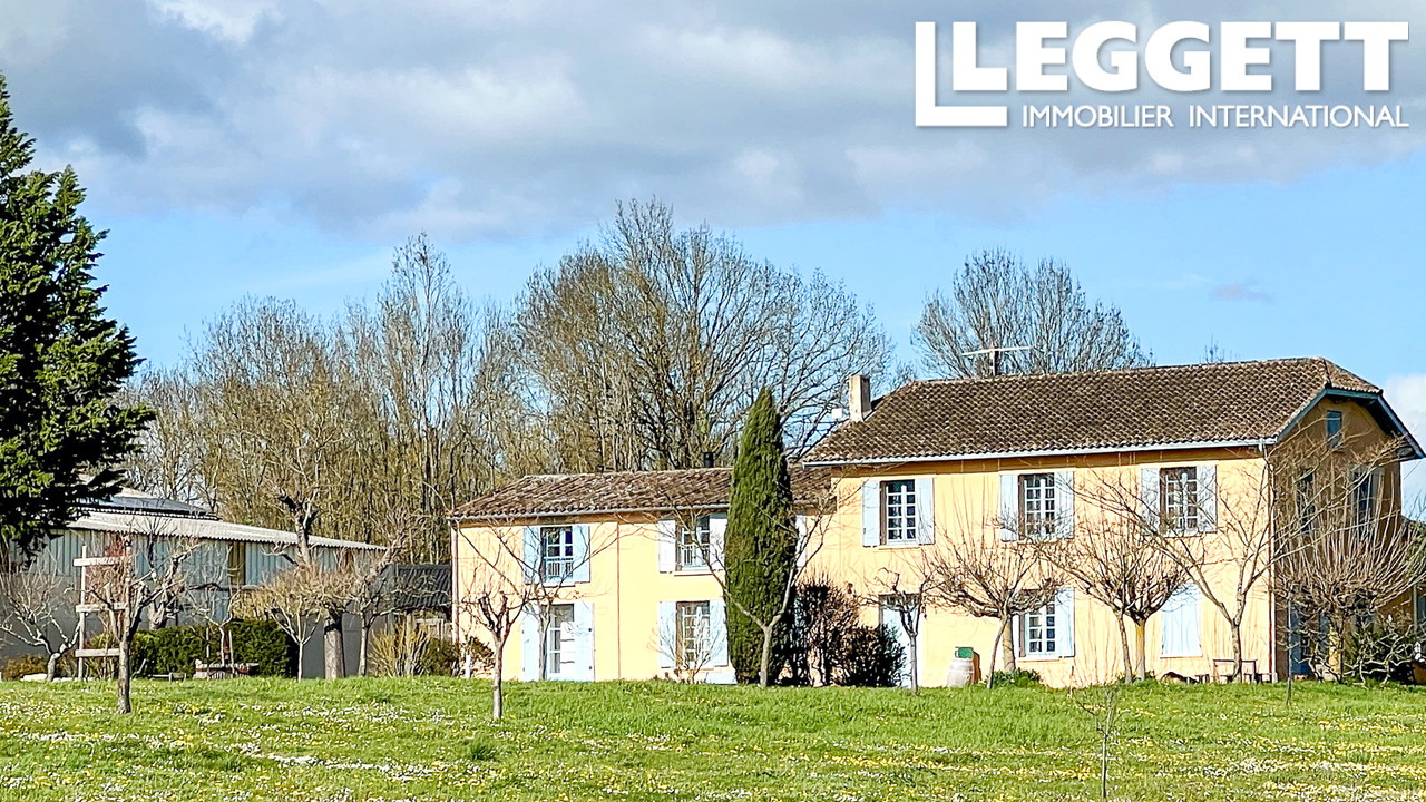 Maison 12 pièces 297 m² · à Duras · 297 m² · 583 000 €