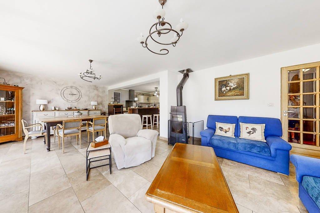 Maison 6 pièces 250 m² · à Servais · 250 m² · 350 000 €