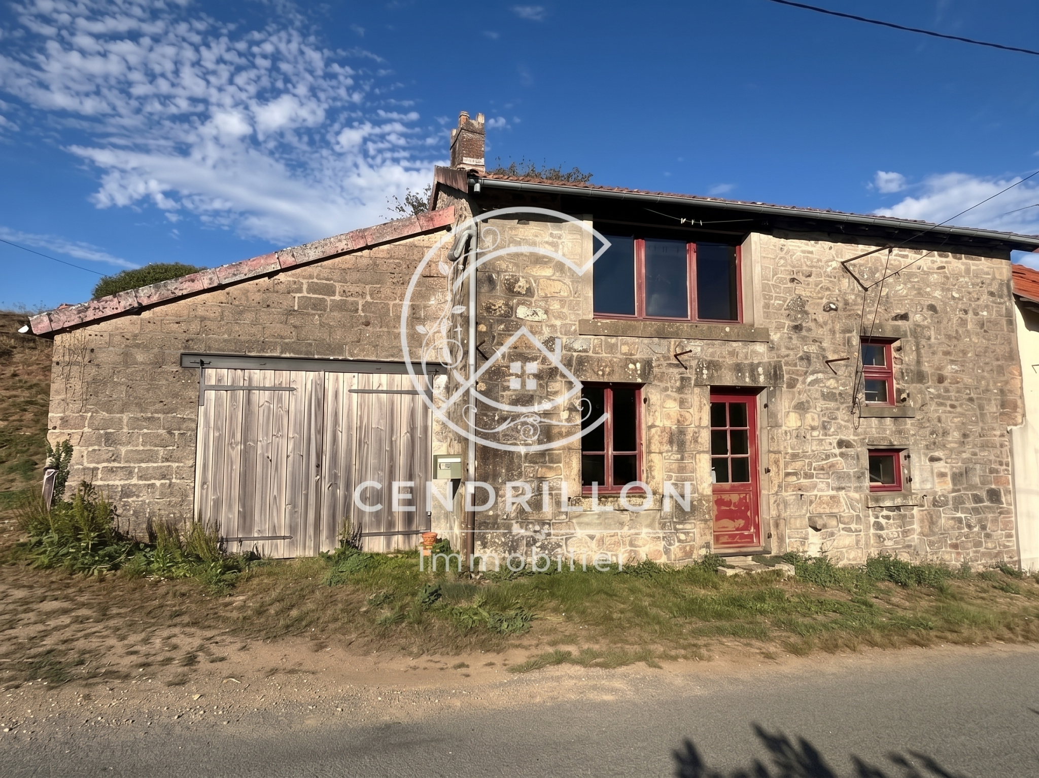 Maison 2 pièces 87 m² · à Bourganeuf · 87 m² · 30 000 €