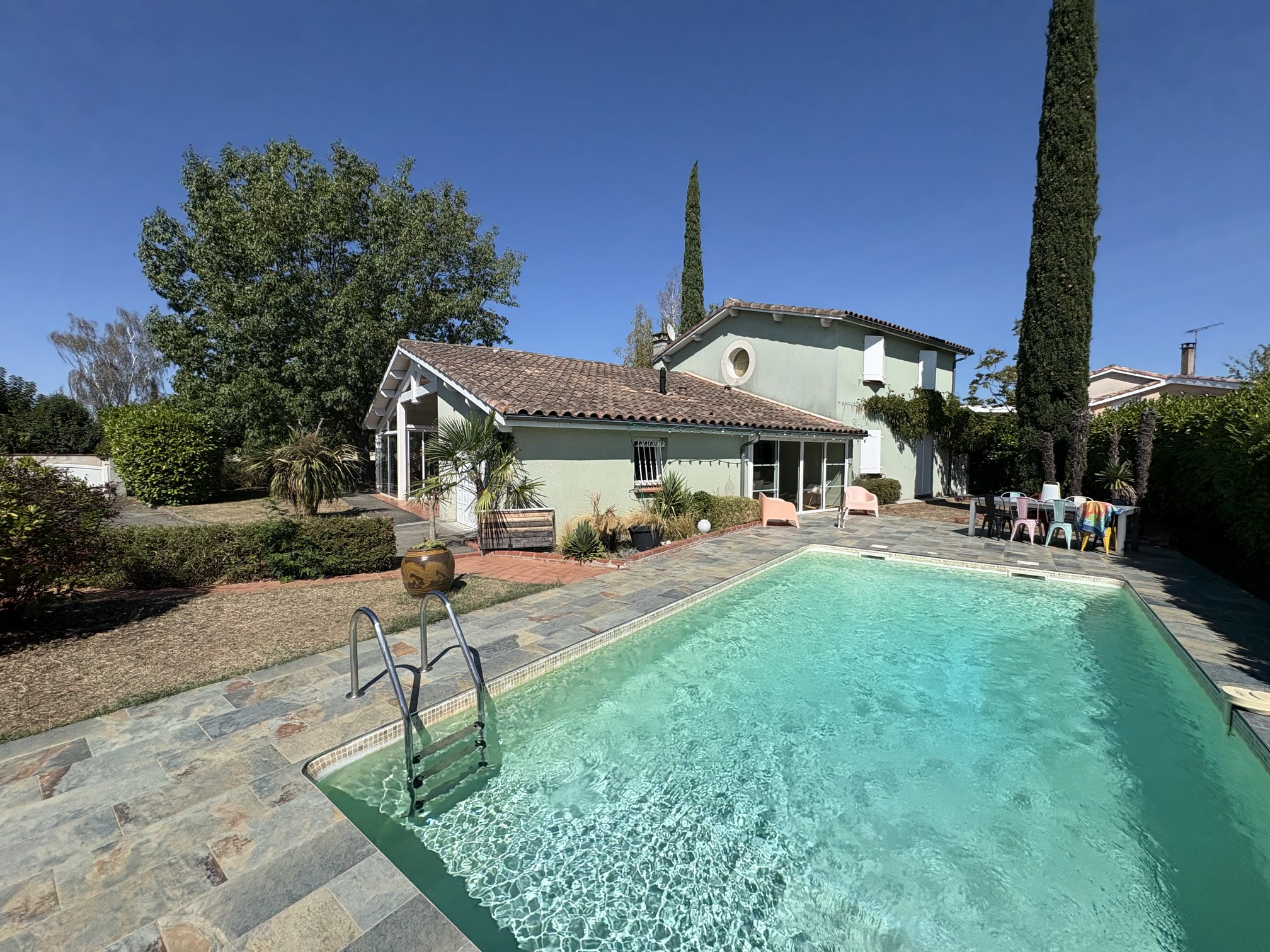 Maison 5 pièces 166 m² · à Frouzins · 166 m² · 449 000 €