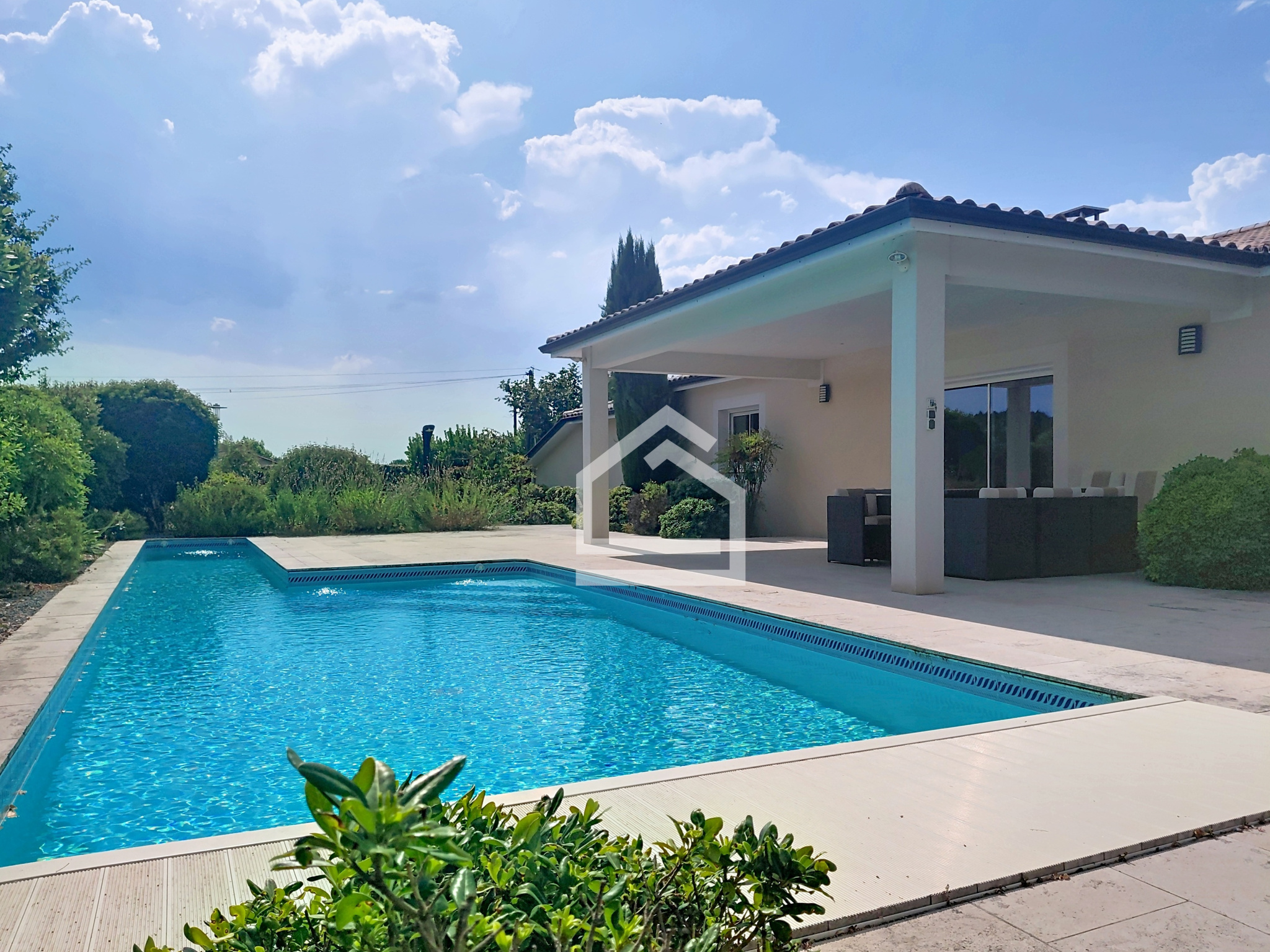 Maison 6 pièces 160 m² · à La Brède · 160 m² · 680 000 €