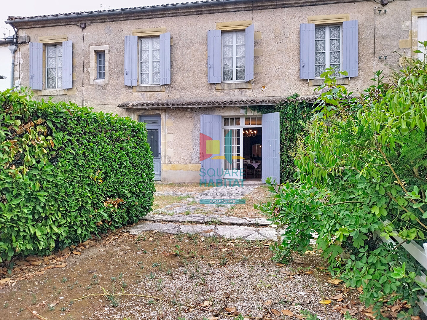 Maison 8 pièces 228 m² · à Sainte-Foy-la-Grande · 228 m² · 291 500 €