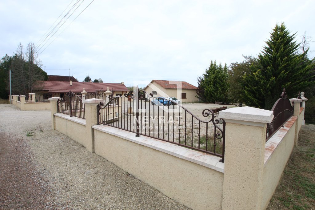 Maison 6 pièces 190 m² · à Bantanges · 190 m² · 249 000 €