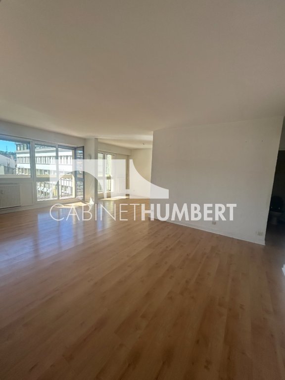 Appartement 3 pièces 84 m² · à Saint-Étienne · 84 m² · 895 €/mois