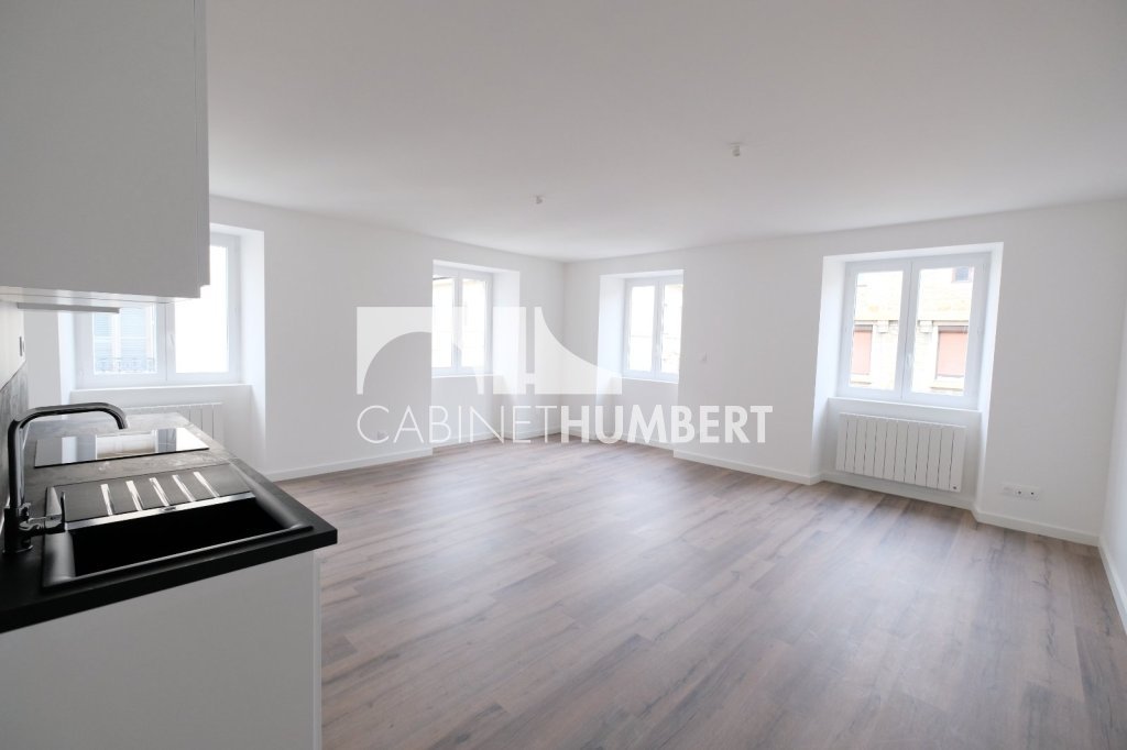 Appartement 3 pièces 76 m² · à Saint-Étienne · 76 m² · 735 €/mois