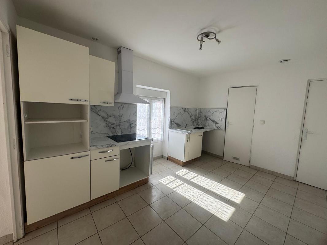 Appartement 2 pièces 60 m² · à Saint-Ambroix · 60 m² · 470 €/mois
