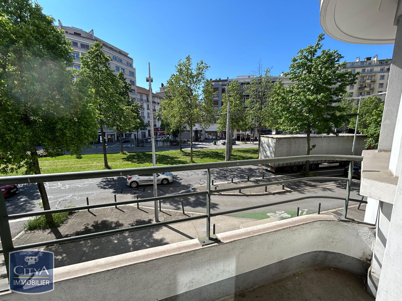 Appartement 3 pièces 80 m² · à Grenoble · 80 m² · 818 €/mois