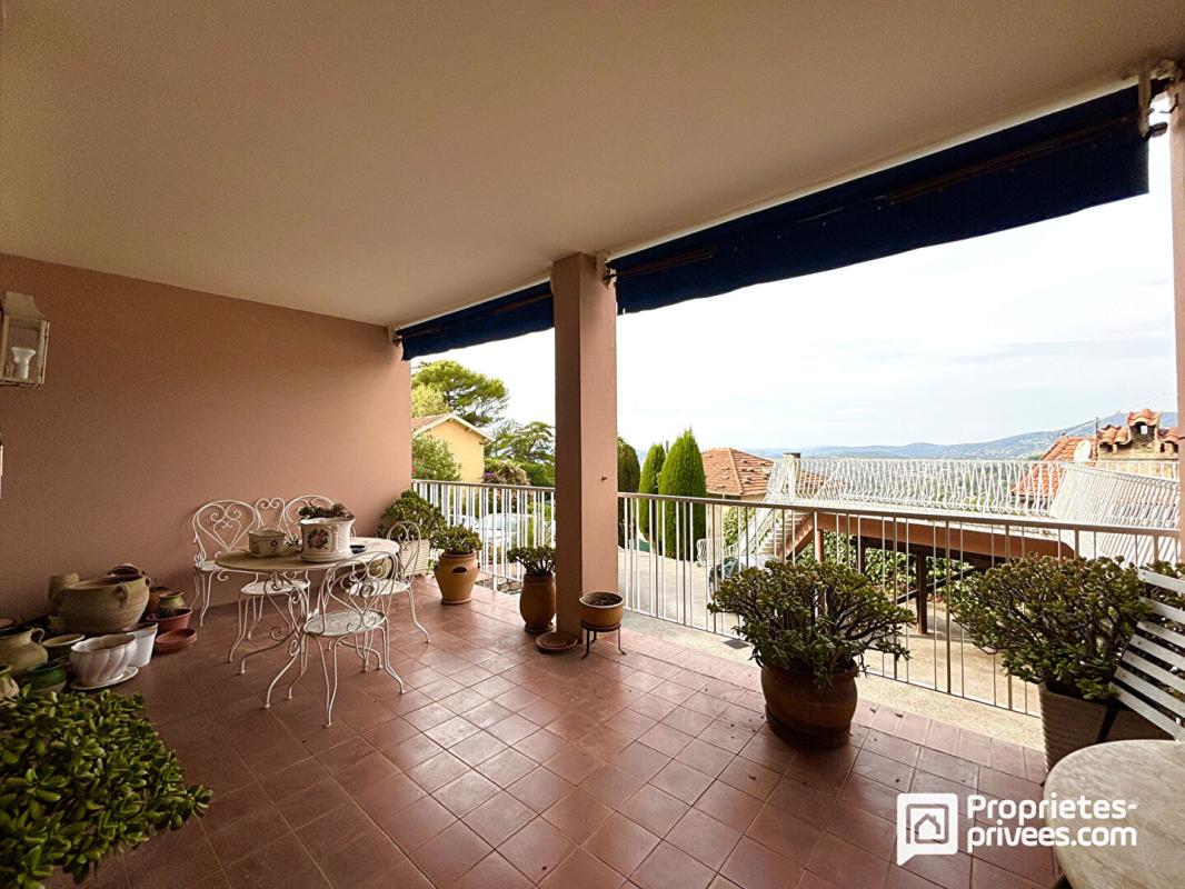 Appartement 3 pièces 97 m² · à Grasse · 97 m² · 235 000 €
