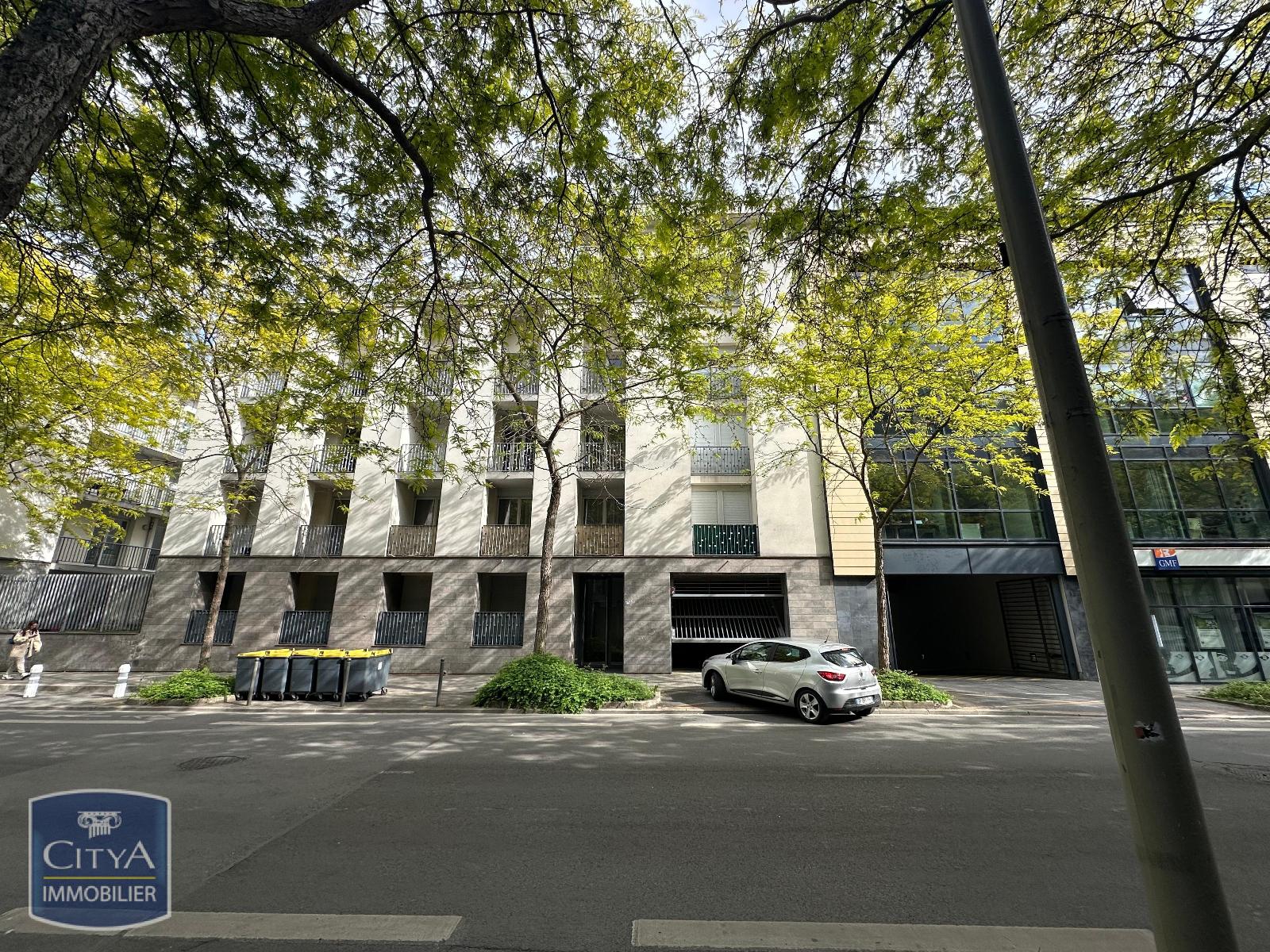 Parking 15 m² · à Reims · 15 m² · 90 €/mois
