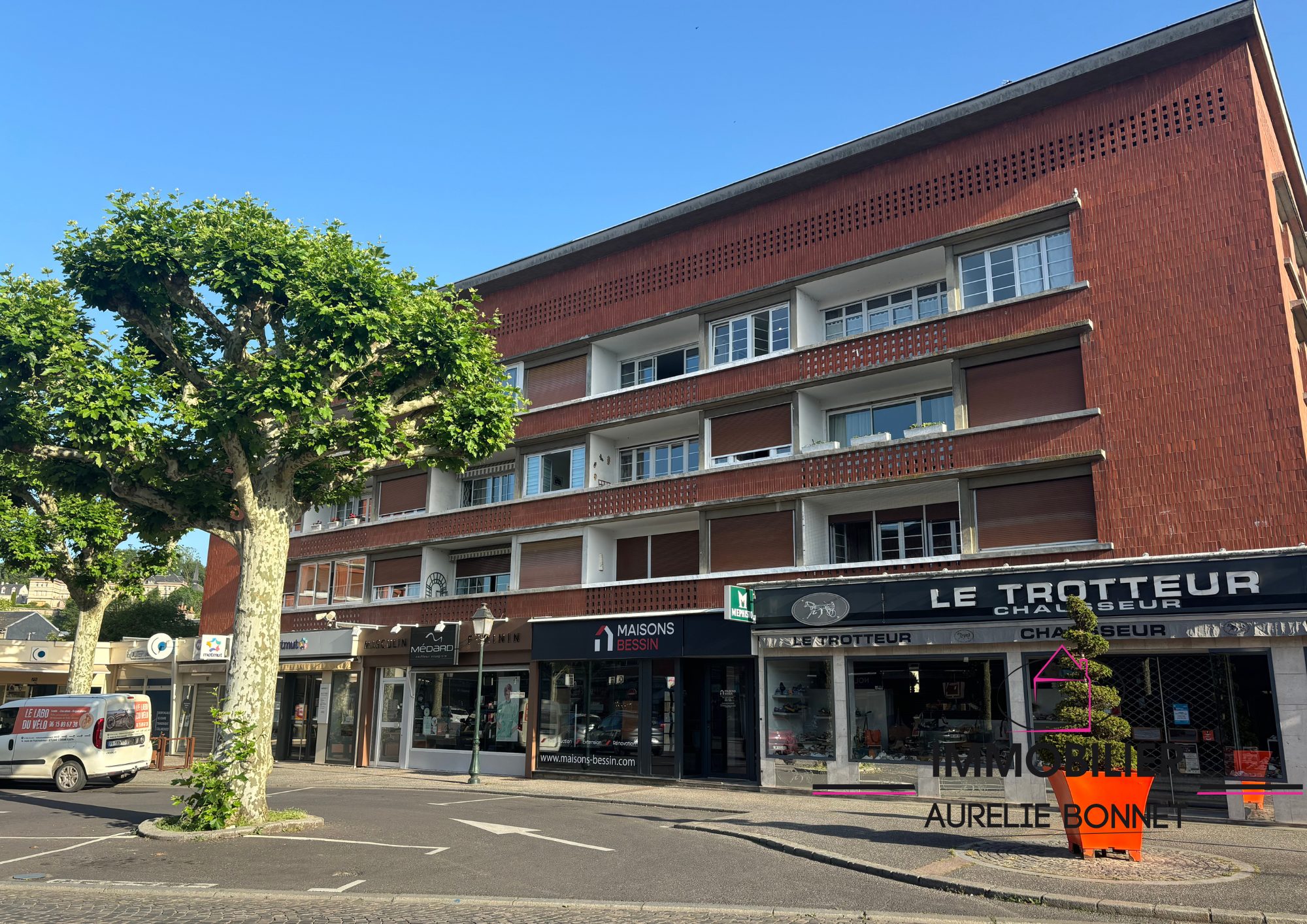 Appartement 5 pièces 104 m² · à Lisieux · 104 m² · 145 000 €