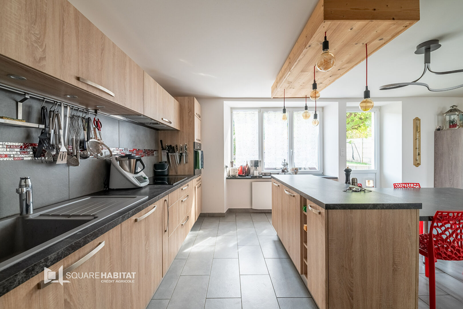 Maison 8 pièces 300 m² · à Val-d'Usiers · 300 m² · 459 000 €