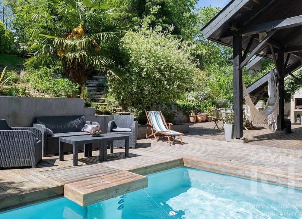 Maison 8 pièces 264 m² · à Sautron · 264 m² · 850 000 €