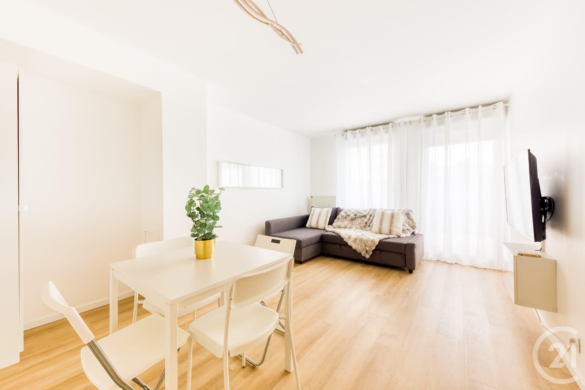 Appartement – ST OUEN L AUMONE VAL-D'OISE ILE-DE-FRANCE - Vue 2