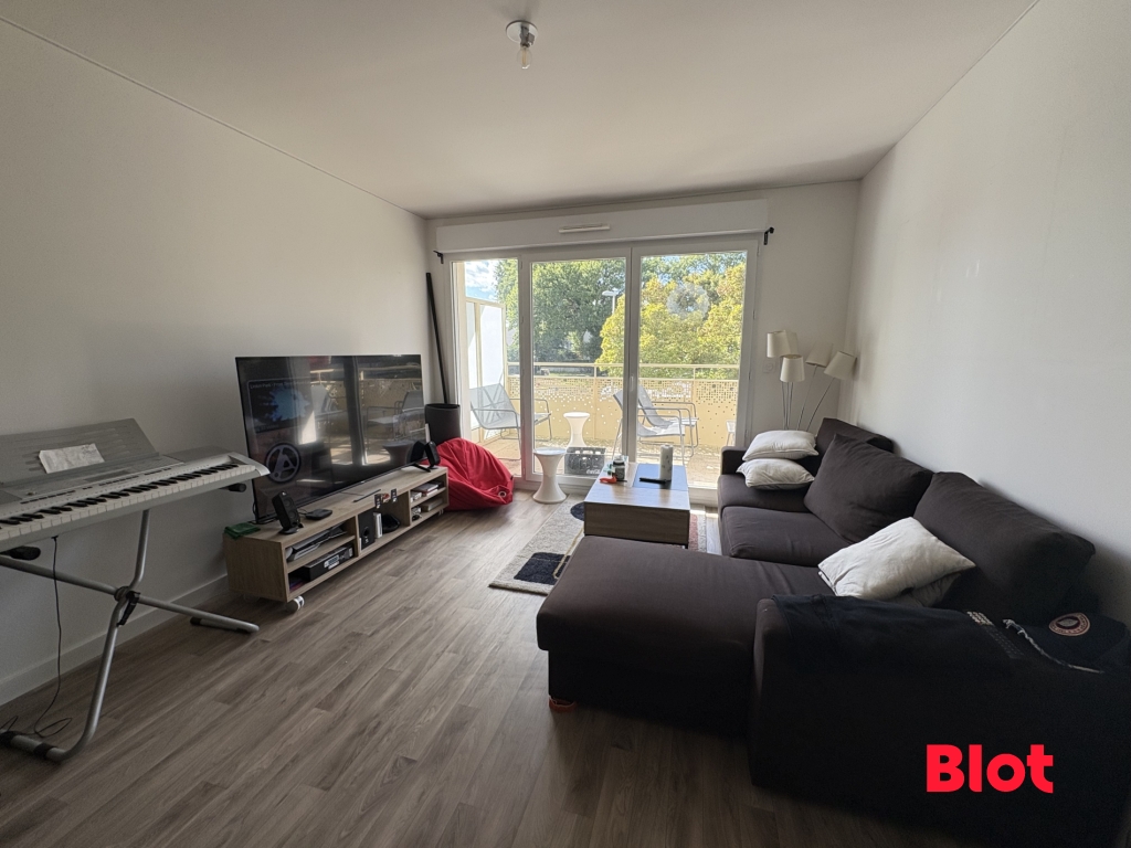 Appartement 2 pièces 41 m² · à Pont-Péan · 41 m² · 586 €/mois