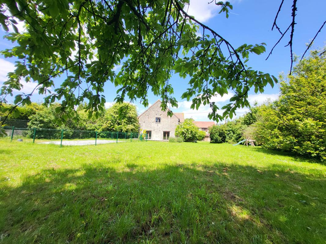 Maison 6 pièces 175 m² · à Sermaises · 175 m² · 273 000 €