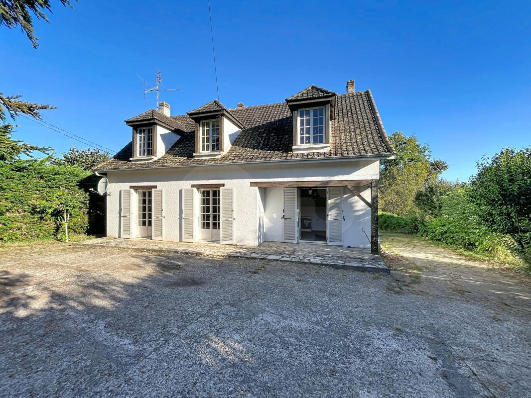 Maison 6 pièces 118 m² · à Varennes · 118 m² · 138 500 €