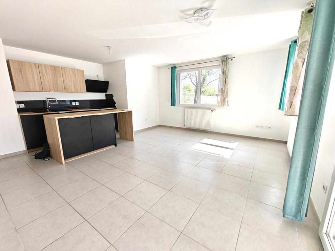 Appartement 3 pièces 66 m² · à Échirolles · 66 m² · 135 000 €