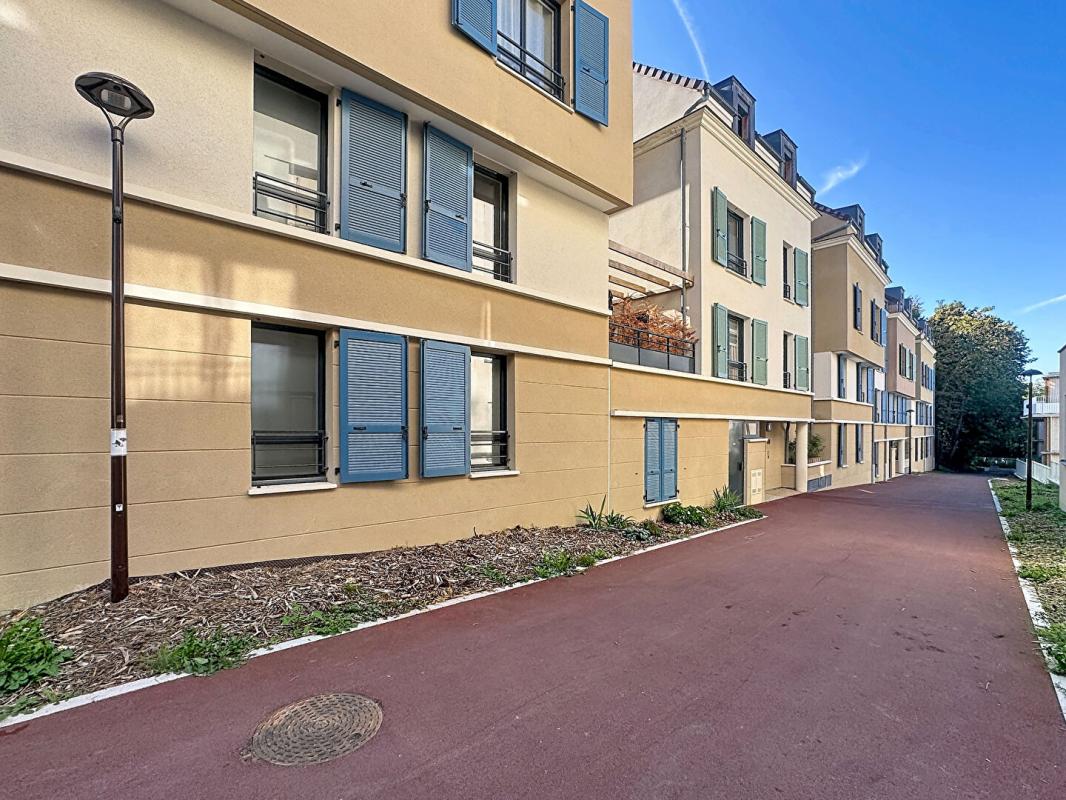 Appartement 3 pièces 56 m² · à Viroflay · 56 m² · 359 000 €