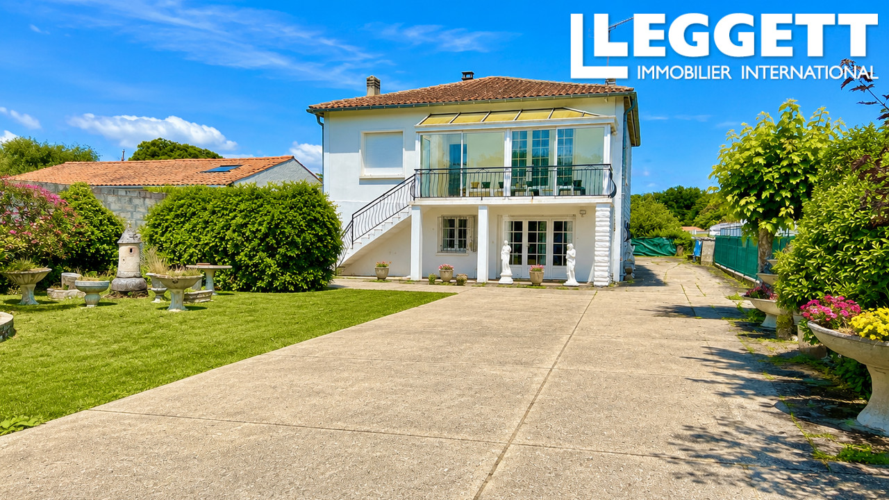 Maison 9 pièces 166 m² · à Saint-Sulpice-de-Royan · 166 m² · 399 999 €